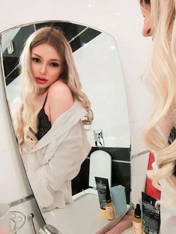 Юна